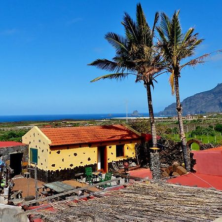 منزل الضيف فرونتيرا  في Casa Guinea المظهر الخارجي الصورة