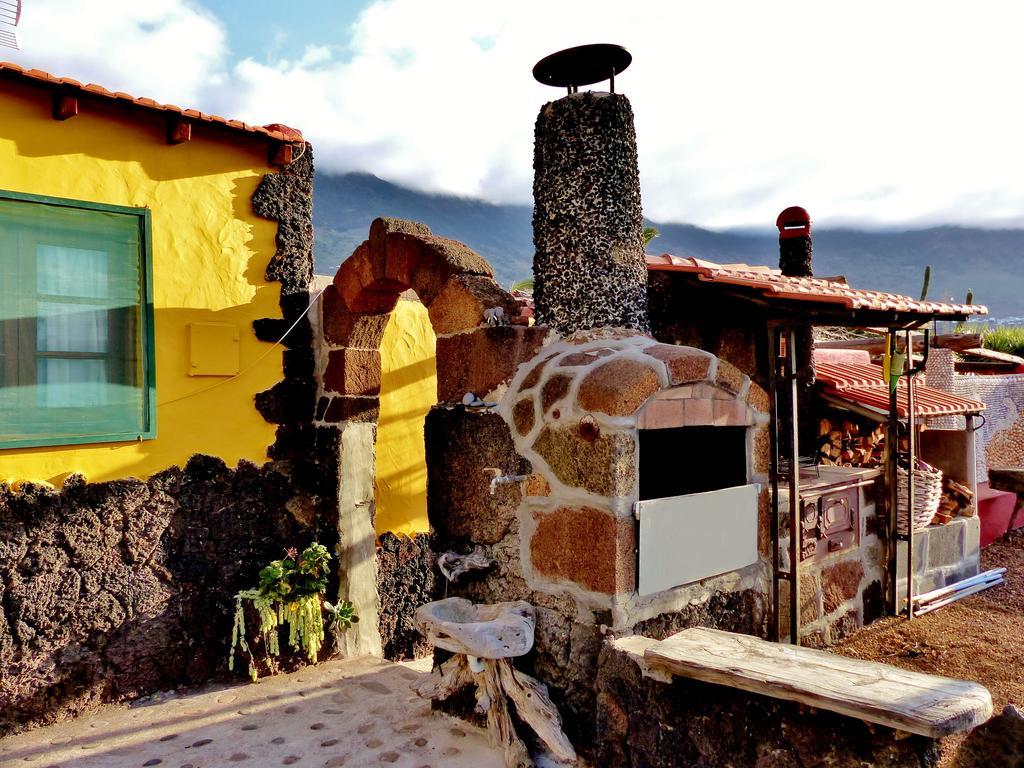 منزل الضيف فرونتيرا  في Casa Guinea المظهر الخارجي الصورة