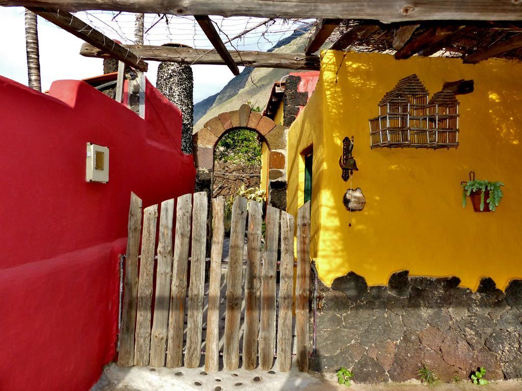 منزل الضيف فرونتيرا  في Casa Guinea المظهر الخارجي الصورة