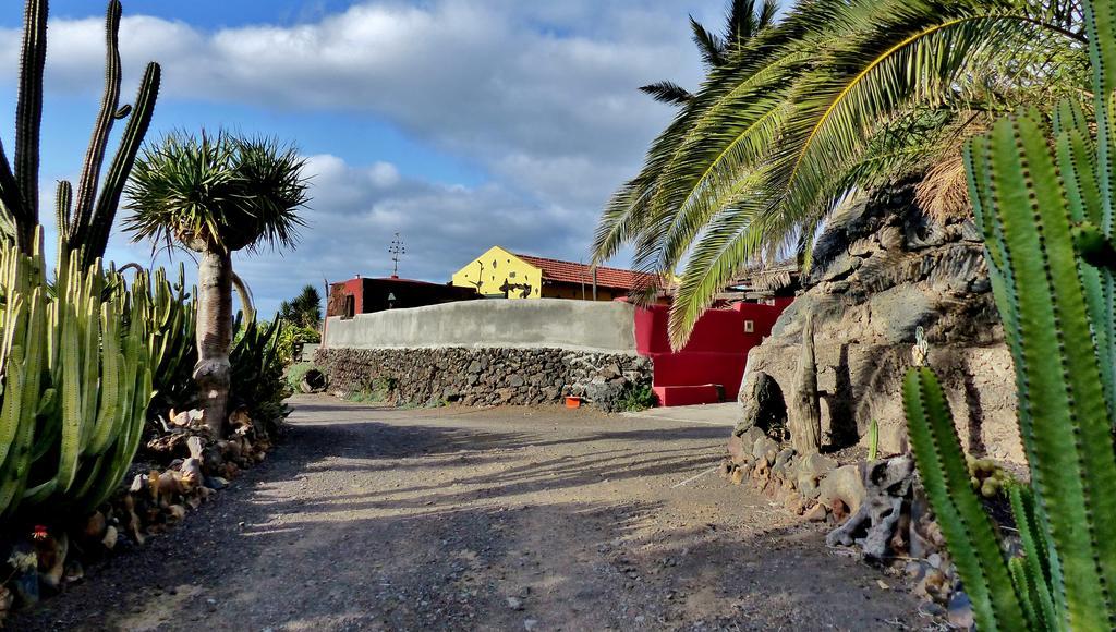 منزل الضيف فرونتيرا  في Casa Guinea المظهر الخارجي الصورة